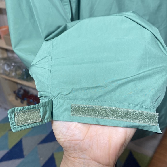 🌟host pick 🌟33. Woolrich green women outdoor wind jacket - Picture 4 of 11